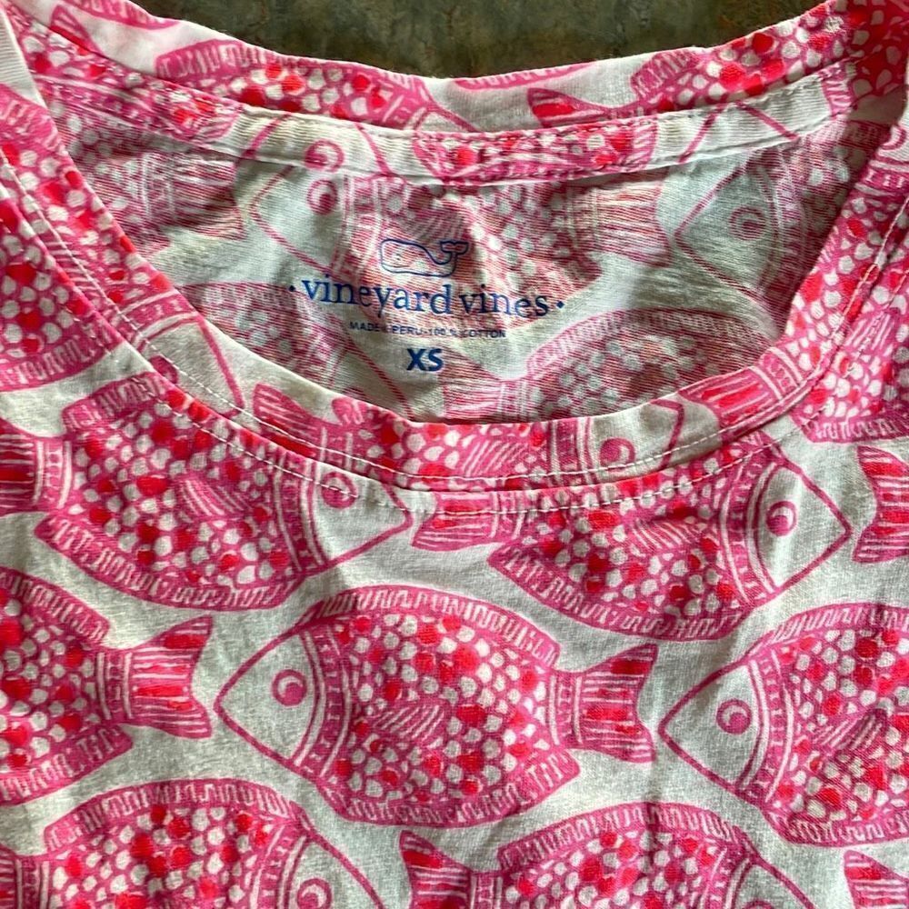 Vineyard Vines Allover Fish Tee Shirt Girls XS 5-6